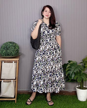 Load image into Gallery viewer, Diana Maxi Printed Dress 0012
