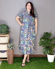 Load image into Gallery viewer, Carmie Maxi Printed Dress 0107