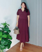 Load image into Gallery viewer, Ariana Plain Mahogany Soft Linen 0140