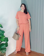 Load image into Gallery viewer, Emma Plain Salmon Coordinates 0008