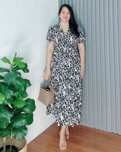 Load image into Gallery viewer, *Ariana Printed Maxi Dress 0115