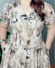 Load image into Gallery viewer, *Ariana Printed Maxi Dress 0112