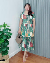 Load image into Gallery viewer, *Aubrey Printed Dress 0164