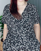 Load image into Gallery viewer, Mara Overlap Dress 0002