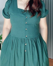 Load image into Gallery viewer, *Aubrey Plain Emerald Green Dress 0140