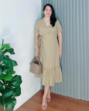 Load image into Gallery viewer, Mara Premium Linen Overlap Dress 0026