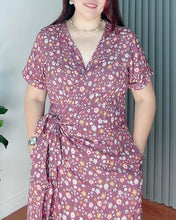 Load image into Gallery viewer, Mara Printed Overlap Dress 0033