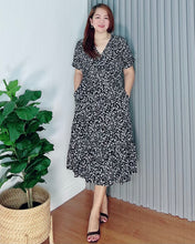 Load image into Gallery viewer, Mara Overlap Dress 0002