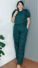 Load image into Gallery viewer, Chelsea Eyelet Emerald green Coordinates 0017