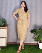 Load image into Gallery viewer, Aimee Printed Mustard Dress 0027