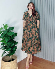 Load image into Gallery viewer, Mara Overlap Dress 0007