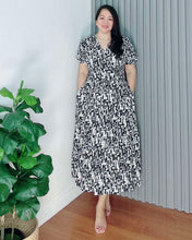 Load image into Gallery viewer, *Ariana Printed Maxi Dress 0115