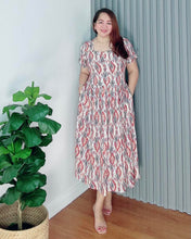 Load image into Gallery viewer, *Aubrey Printed Dress 0165