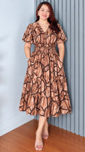 Load image into Gallery viewer, Solen Printed Puff Dress 0008