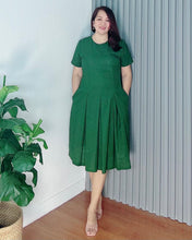 Load image into Gallery viewer, Belle Premium Linen Green Dress 0020