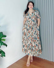 Load image into Gallery viewer, *Ariana Printed Maxi Dress 0125