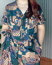 Load image into Gallery viewer, Mara Printed Overlap Dress 0010