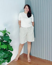 Load image into Gallery viewer, *Camia Stripe Laurel Short 0015