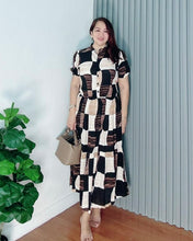 Load image into Gallery viewer, *Bianca Maxi Printed Dress 0303