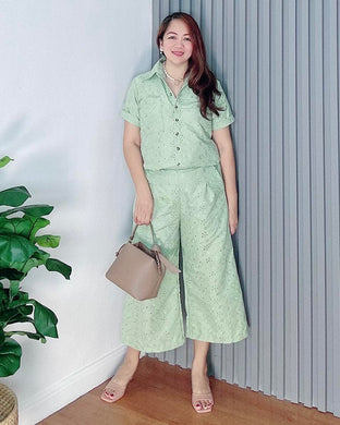 *Monique Eyelet Sage Coordinates 0003