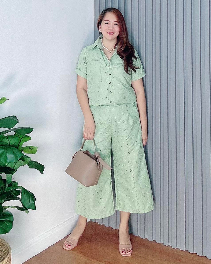 *Monique Eyelet Sage Coordinates 0003