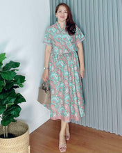 Load image into Gallery viewer, *Donna Printed Drawstring Dress 0363