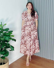Load image into Gallery viewer, *Sigrid Maxi Printed Dress 0111
