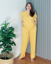 Load image into Gallery viewer, *Kendra Plain Mustard Coordinates 0167