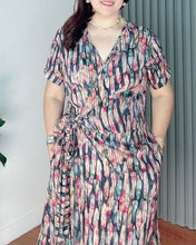 Load image into Gallery viewer, Mara Printed Overlap Dress 0032