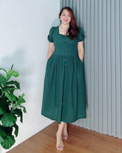 Load image into Gallery viewer, *Aubrey Plain Emerald Green Dress 0140
