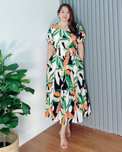 Load image into Gallery viewer, *Sigrid Maxi Printed Dress 0109