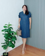 Load image into Gallery viewer, Claire Plain Soft Denim 0083