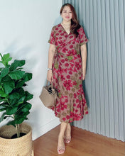 Load image into Gallery viewer, Mara Overlap Dress 0008