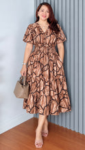 Load image into Gallery viewer, Solen Printed Puff Dress 0008