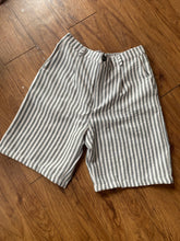 Load image into Gallery viewer, *Camia Stripe Gray Short 0014