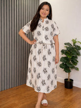 Load image into Gallery viewer, Sale! Carmie Maxi Printed Dress 0125