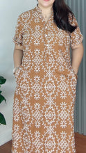 Load image into Gallery viewer, Bea Eyelet Embroider Dress 0471