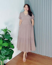 Load image into Gallery viewer, Ariana Plain Taupe Soft Linen 0141