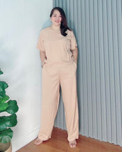 Load image into Gallery viewer, Emma Plain Skintone Coordinates 0006