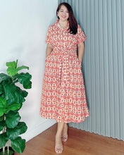 Load image into Gallery viewer, *Julia Maxi Printed Dress 0050