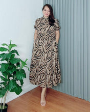 Load image into Gallery viewer, *Bianca Maxi Printed Dress 0310