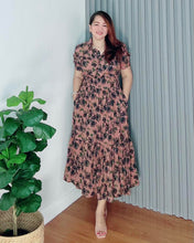 Load image into Gallery viewer, *Diana Maxi Printed Dress 0110