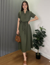 Load image into Gallery viewer, *Donna Plain Drawstring Dress 0395