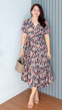 Load image into Gallery viewer, Sale! Mara Printed Overlap Dress 0032