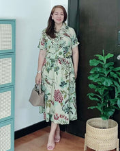 Load image into Gallery viewer, *Dahna Drawstring Printed Dress 0350
