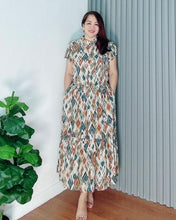 Load image into Gallery viewer, *Bela Maxi Printed Dress 0159