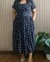 Load image into Gallery viewer, *Aubrey Printed Dress 0202