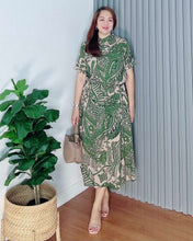 Load image into Gallery viewer, *Carmie Printed Dress 0147