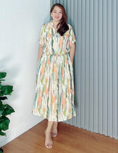 Load image into Gallery viewer, *Donna Printed Drawstring Dress 0380