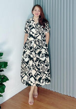 Load image into Gallery viewer, *Donna Printed Drawstring Dress 0379